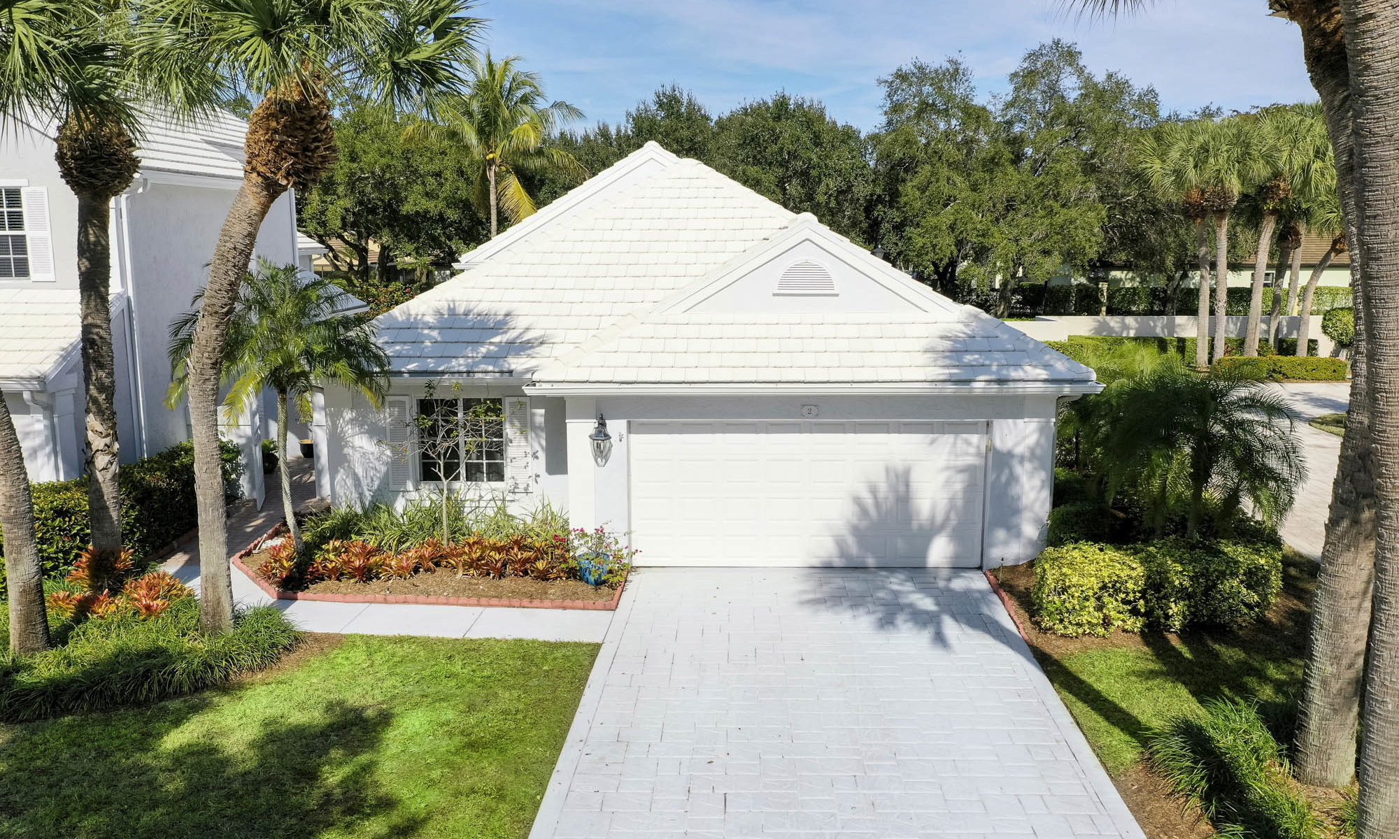 UNDER CONTRACT IN PALM BEACH COUNTRY ESTATES!