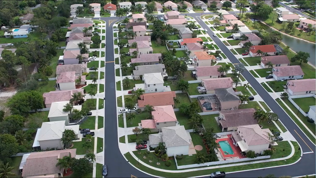 FamilyFriendly Community in the Heart of Greenacres! Echo Fine